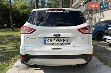 Внедорожник / Кроссовер Ford Escape 2014 в 