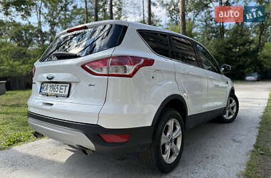 Внедорожник / Кроссовер Ford Escape 2014 в 