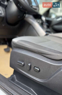Внедорожник / Кроссовер Ford Escape 2014 в 