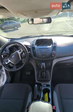 Внедорожник / Кроссовер Ford Escape 2013 в 