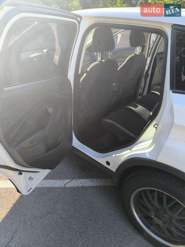 Внедорожник / Кроссовер Ford Escape 2013 в Виннице