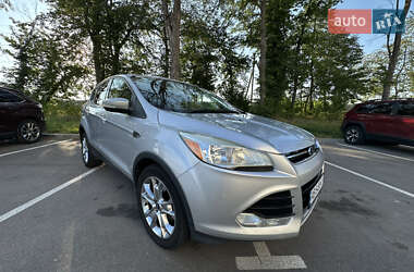 Внедорожник / Кроссовер Ford Escape 2012 в 