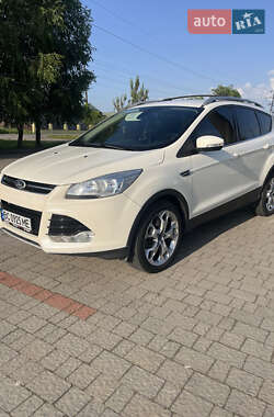Внедорожник / Кроссовер Ford Escape 2012 в 