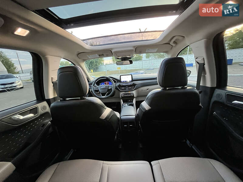 Позашляховик / Кросовер Ford Escape 2020 в Василькові