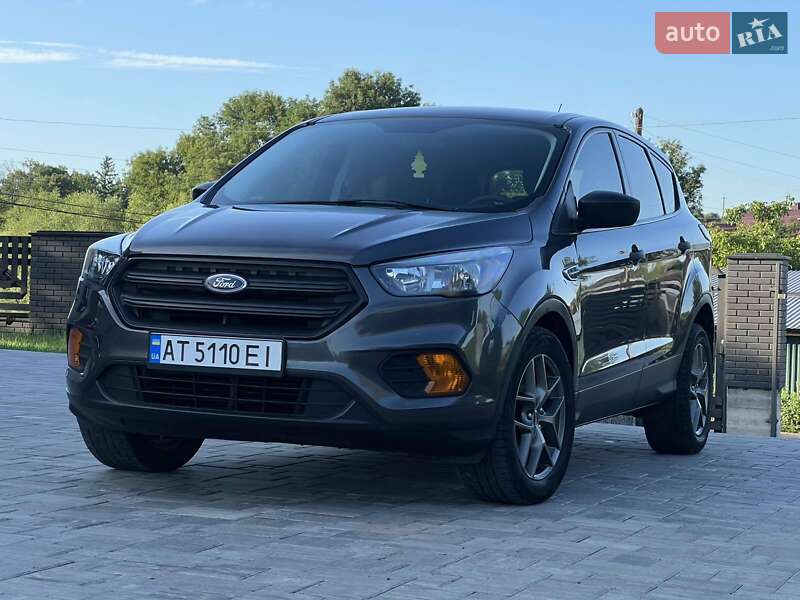 Внедорожник / Кроссовер Ford Escape 2018 в Городенке