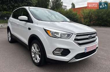 Внедорожник / Кроссовер Ford Escape 2017 в 
