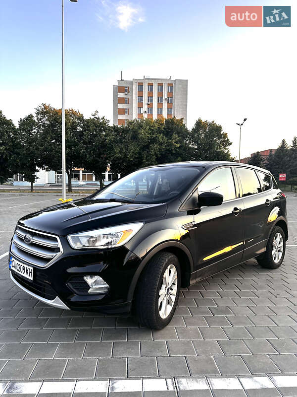 Внедорожник / Кроссовер Ford Escape 2017 в Черкассах фото 6 Внедорожник / Кроссовер Ford Escape 2017 в Черкассах