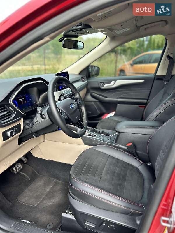 Внедорожник / Кроссовер Ford Escape 2019 в Львове