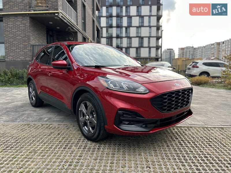 Внедорожник / Кроссовер Ford Escape 2019 в Львове