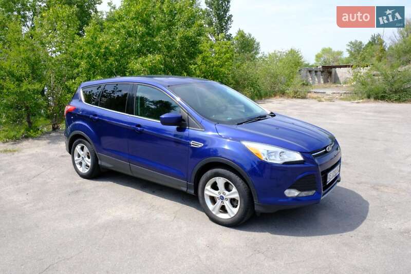 Внедорожник / Кроссовер Ford Escape 2016 в Днепре