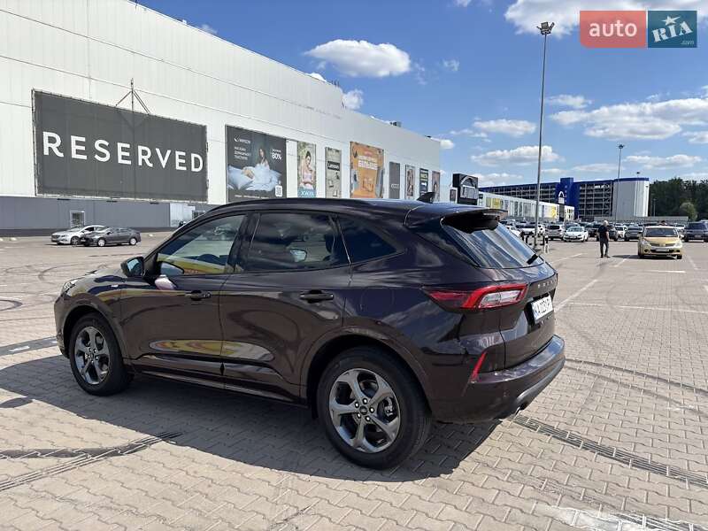 Внедорожник / Кроссовер Ford Escape 2023 в Киеве