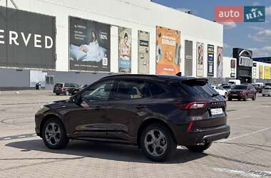 Внедорожник / Кроссовер Ford Escape 2023 в 