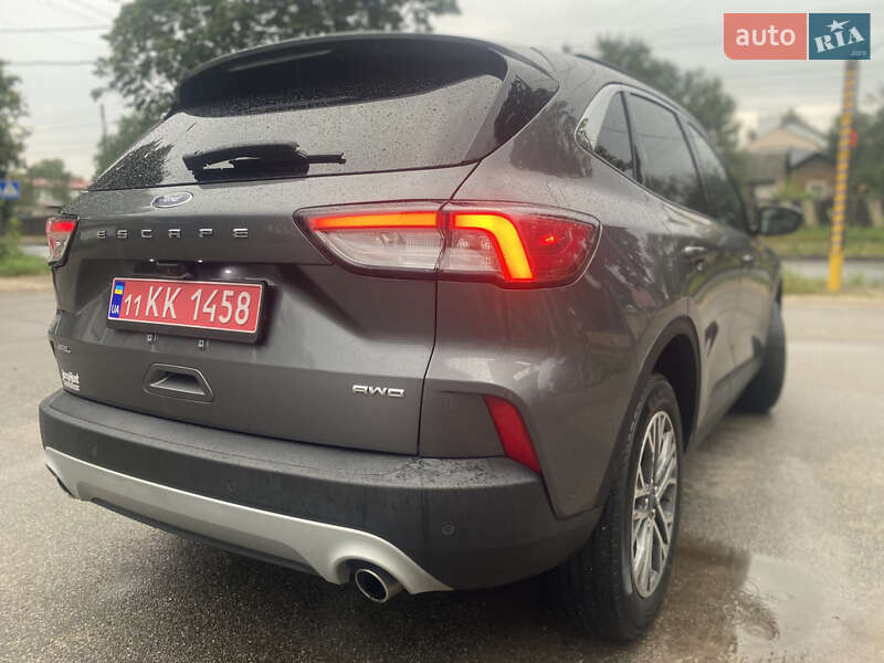Внедорожник / Кроссовер Ford Escape 2021 в Чернигове