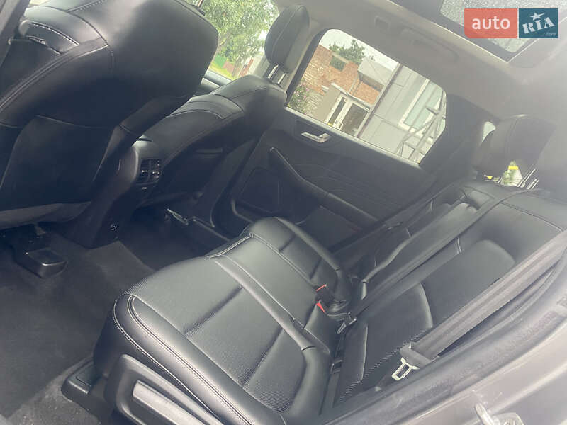 Внедорожник / Кроссовер Ford Escape 2021 в Чернигове