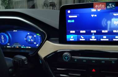 Внедорожник / Кроссовер Ford Escape 2022 в 