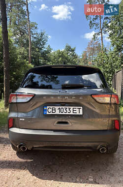 Внедорожник / Кроссовер Ford Escape 2021 в 