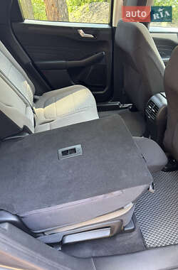 Внедорожник / Кроссовер Ford Escape 2021 в Киеве