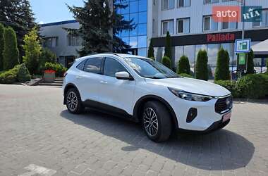 Внедорожник / Кроссовер Ford Escape 2023 в 