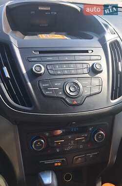 Внедорожник / Кроссовер Ford Escape 2016 в Одессе