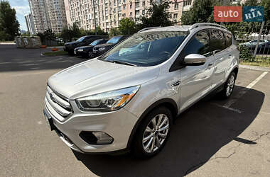 Позашляховик / Кросовер Ford Escape 2016 в Києві