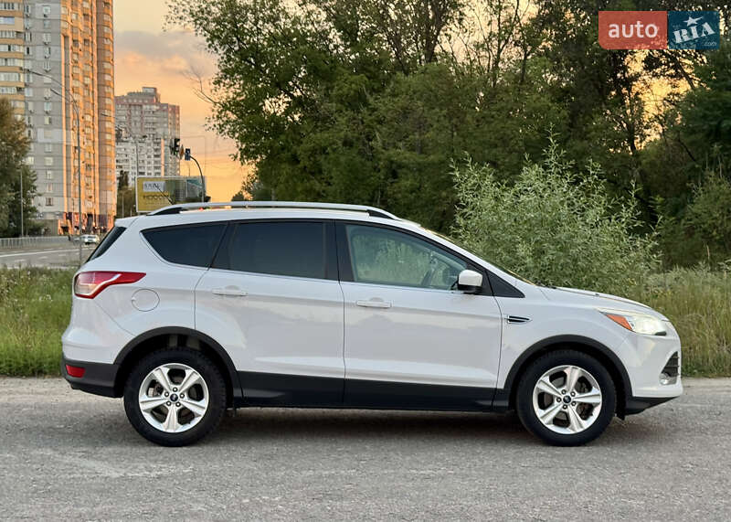 Внедорожник / Кроссовер Ford Escape 2014 в Киеве