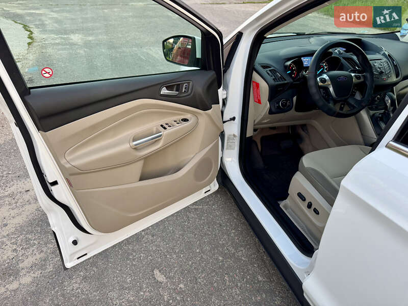 Внедорожник / Кроссовер Ford Escape 2014 в Киеве