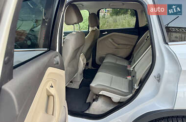 Внедорожник / Кроссовер Ford Escape 2014 в 