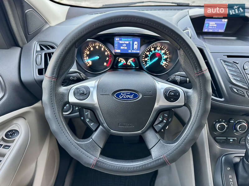 Внедорожник / Кроссовер Ford Escape 2014 в Киеве