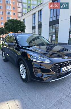 Позашляховик / Кросовер Ford Escape 2022 в Івано-Франківську