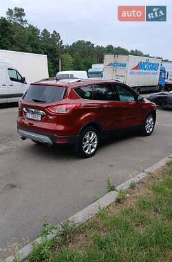 Внедорожник / Кроссовер Ford Escape 2016 в 