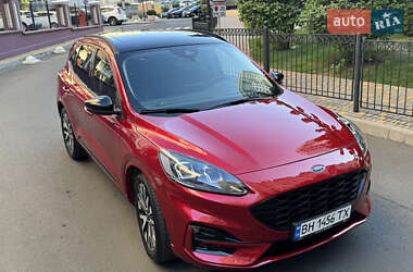 Внедорожник / Кроссовер Ford Escape 2020 в 
