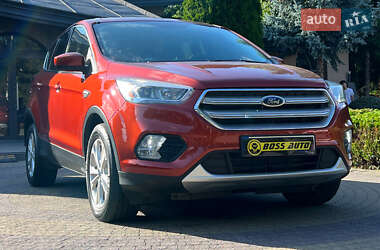 Внедорожник / Кроссовер Ford Escape 2018 в Львове