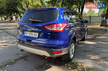 Внедорожник / Кроссовер Ford Escape 2016 в 