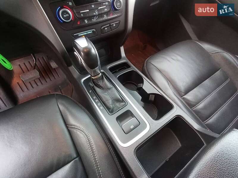 Внедорожник / Кроссовер Ford Escape 2018 в Львове