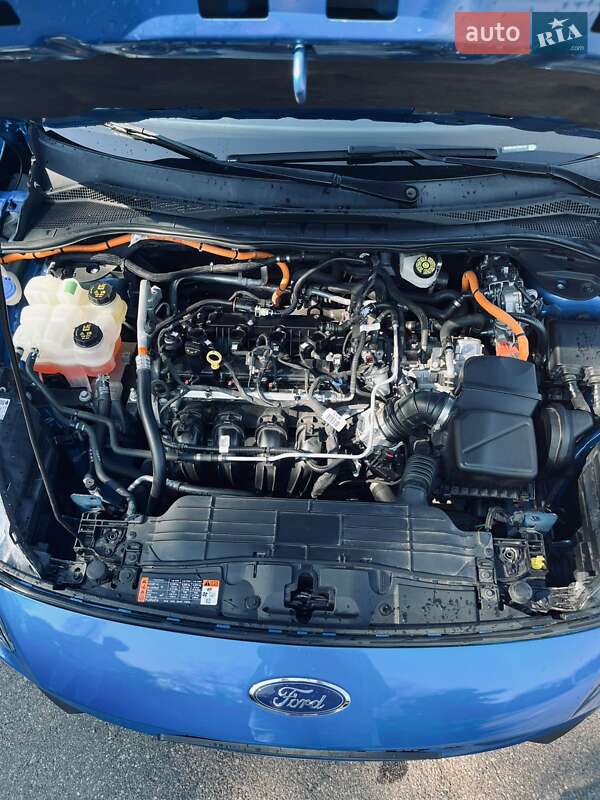 Внедорожник / Кроссовер Ford Escape 2020 в Николаеве