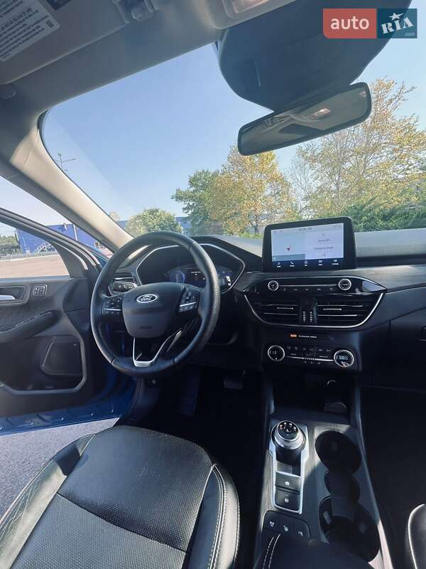 Внедорожник / Кроссовер Ford Escape 2020 в Николаеве