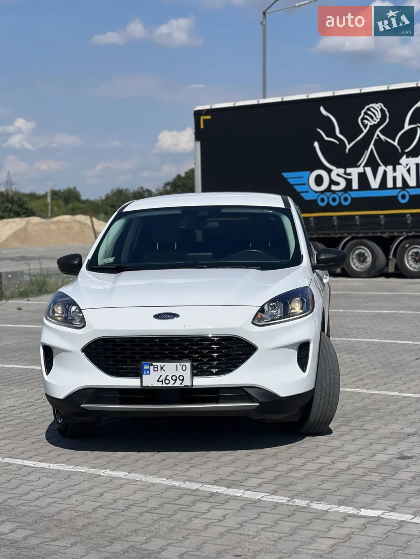 Ford Escape 2022 VIN 1FMCU0EZ0NUB90323 фото оголошення 2 з 31