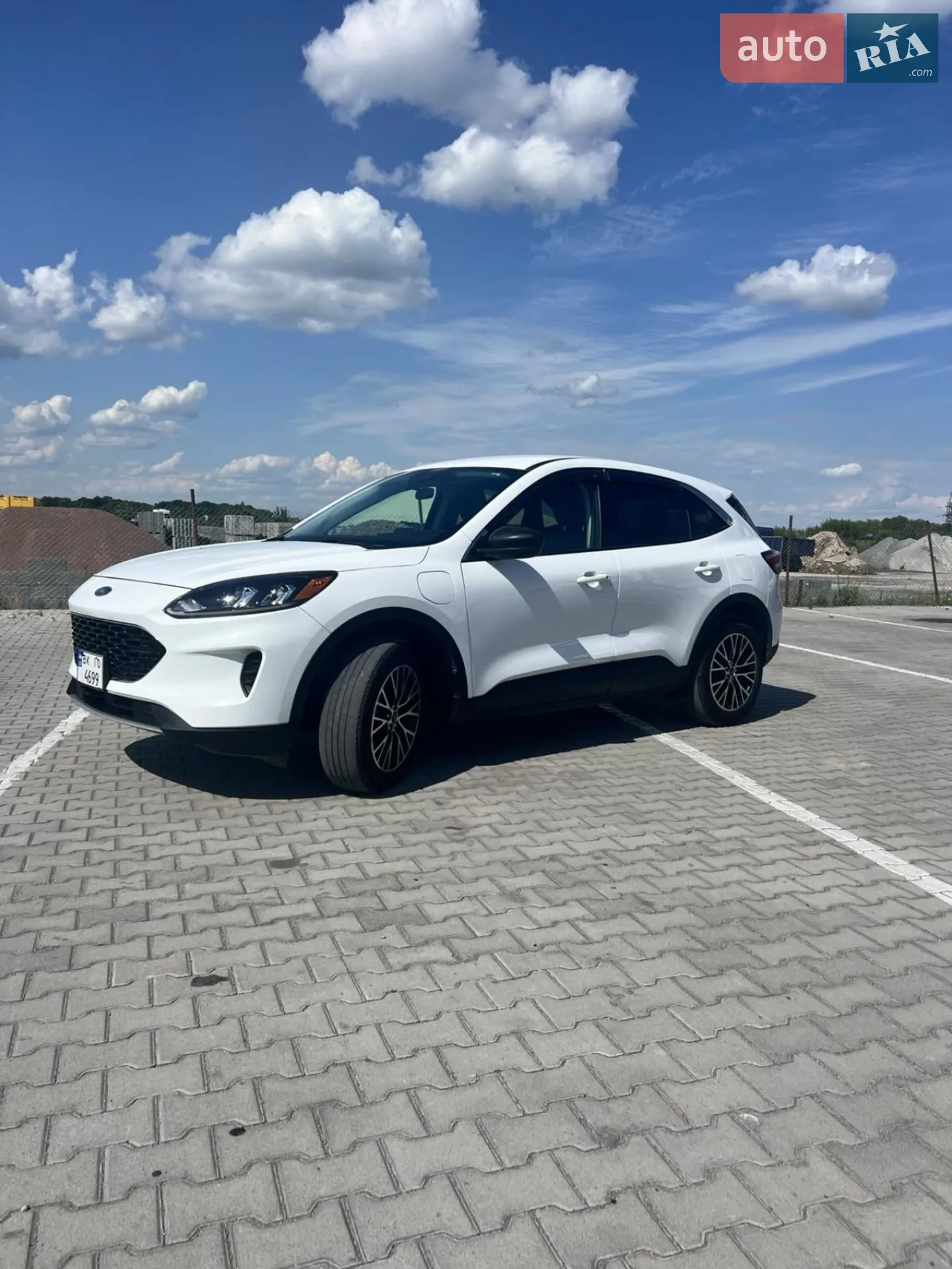 Ford Escape 2022 VIN 1FMCU0EZ0NUB90323 фото оголошення 14 з 31