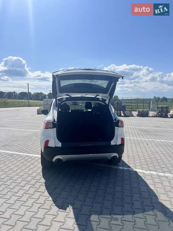 Внедорожник / Кроссовер Ford Escape 2022 в Ровно
