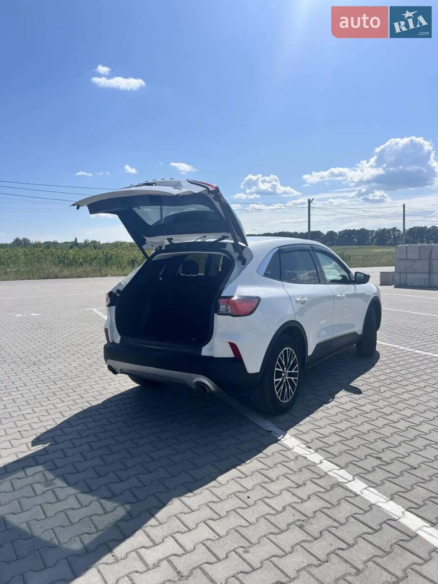 Ford Escape 2022 VIN 1FMCU0EZ0NUB90323 фото оголошення 21 з 31