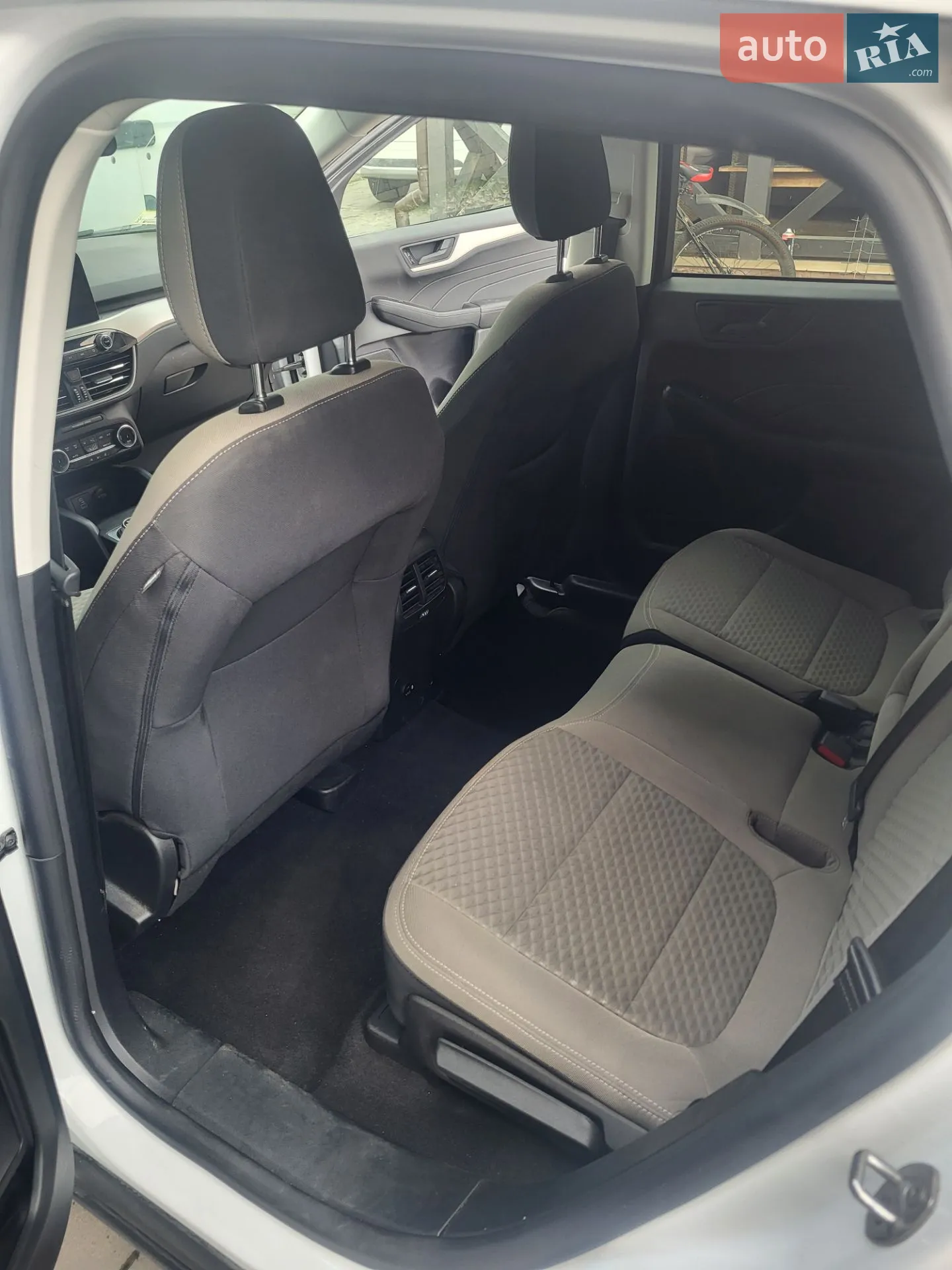 Ford Escape 2022 VIN 1FMCU0EZ0NUB90323 фото оголошення 22 з 31
