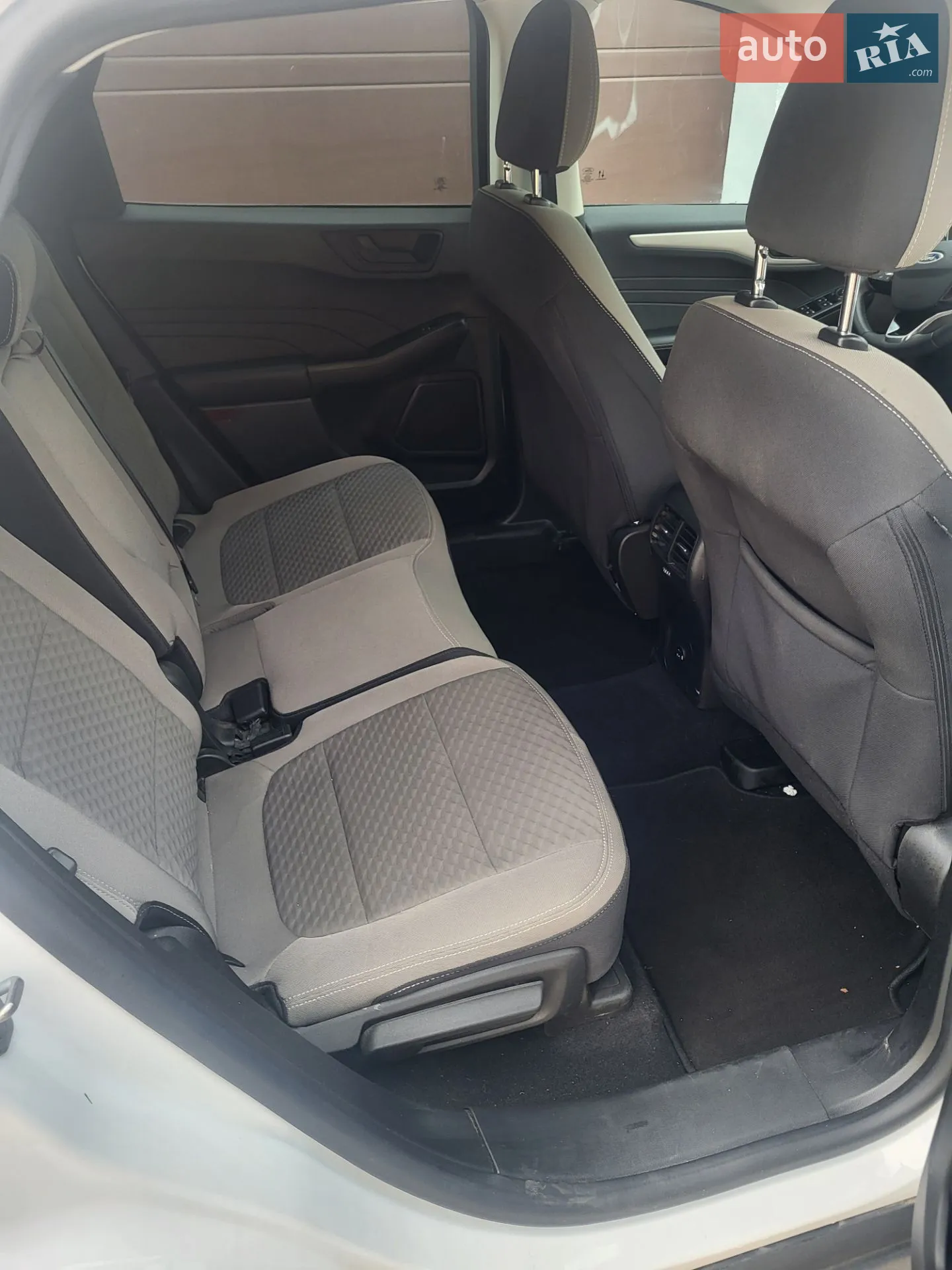 Ford Escape 2022 VIN 1FMCU0EZ0NUB90323 фото оголошення 24 з 31