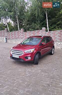 Позашляховик / Кросовер Ford Escape 2018 в Підволочиську