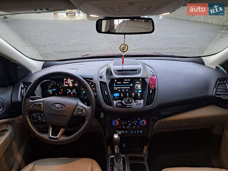 Внедорожник / Кроссовер Ford Escape 2018 в Подволочиске