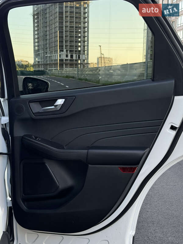 Внедорожник / Кроссовер Ford Escape 2021 в Киеве фото 54 Внедорожник / Кроссовер Ford Escape 2021 в Киеве