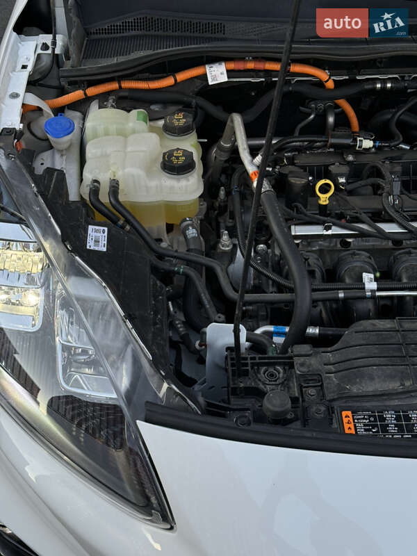 Внедорожник / Кроссовер Ford Escape 2021 в Киеве