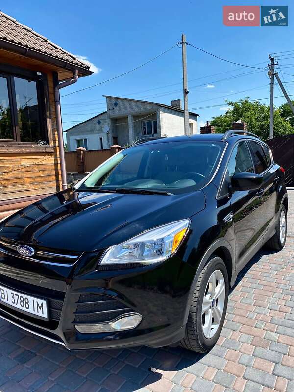 Внедорожник / Кроссовер Ford Escape 2016 в Кременчуге