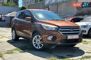 Внедорожник / Кроссовер Ford Escape 2016 в 