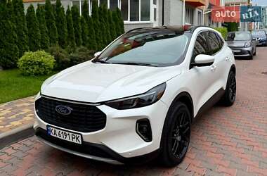 Внедорожник / Кроссовер Ford Escape 2023 в Киеве