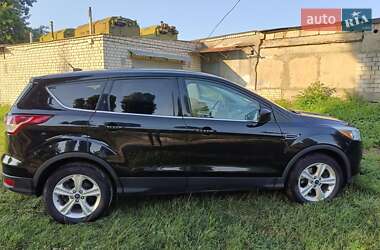 Внедорожник / Кроссовер Ford Escape 2015 в 